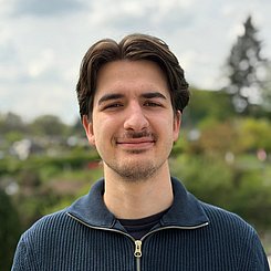 Herr  Davide Zolli